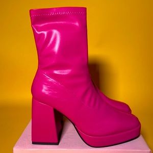 Block Heel Retro Platform Boots NWB